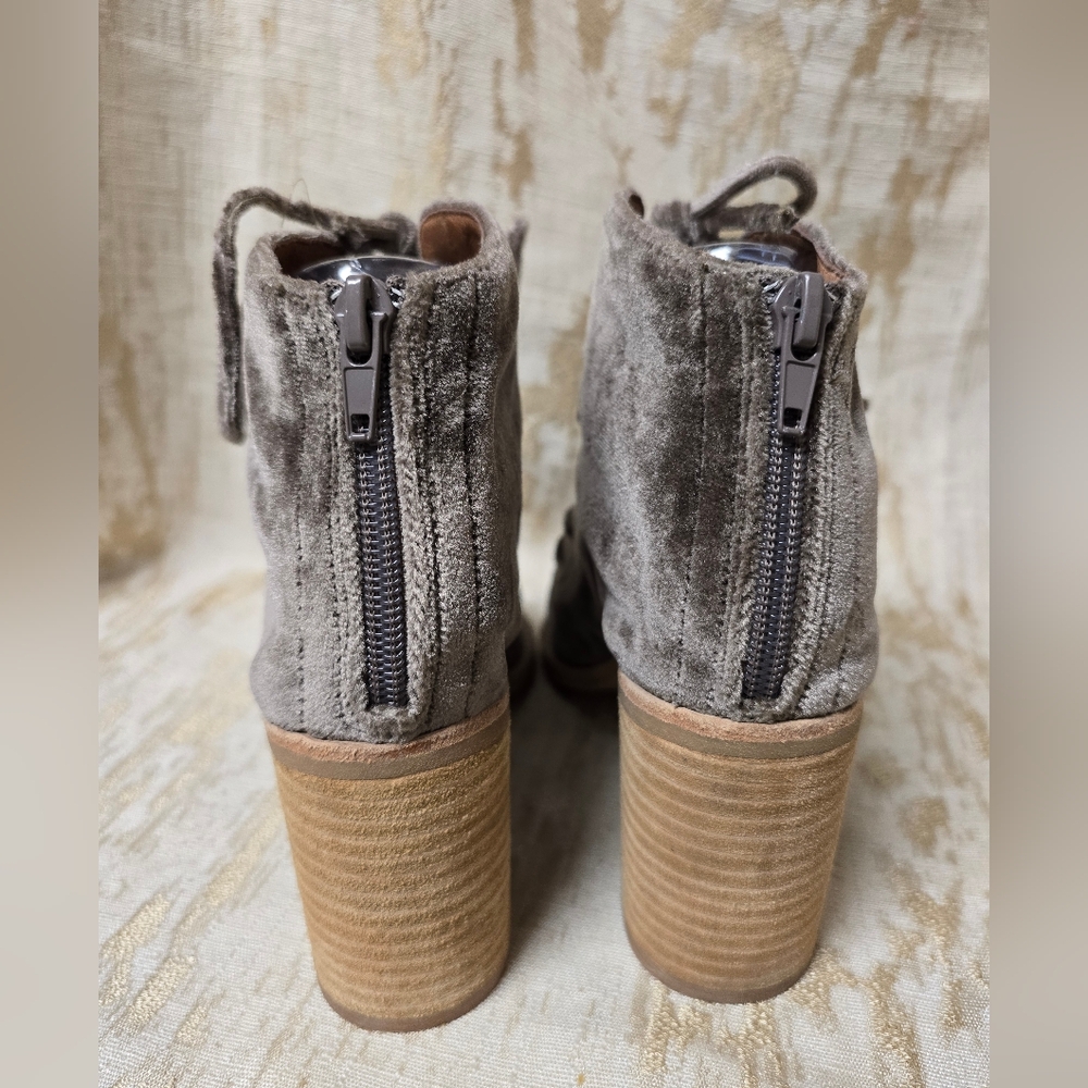 Jeffrey Campbell Grey/Brown Velvet Lace-Up Heels Sz6.5 - Picture 4 of 16